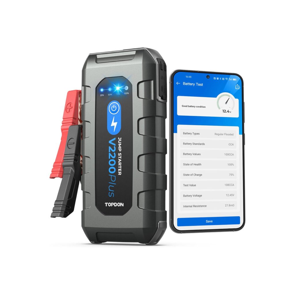 Arrancador TOPDON V2200 PLUS con 2200A y comprobador de batería, junto a la aplicación móvil de diagnóstico.