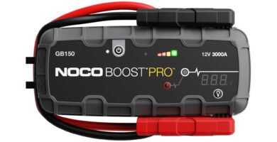 Arrancador portátil NOCO Boost Pro GB150 de 3000A, diseño compacto con pinzas de arranque integradas